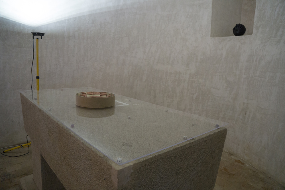 "Una tirada de dados"_Jonathan Millán_Bianyal 2019 (foto: Luís Delgado)